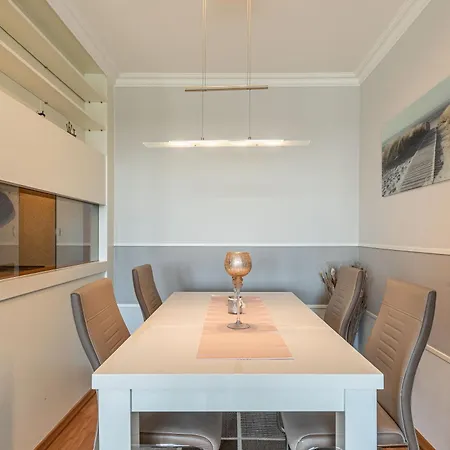 Apartment Trelleborgallee, 184 Lubeck