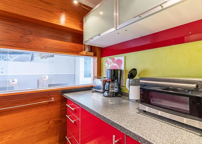 شقة Trelleborgallee, 184